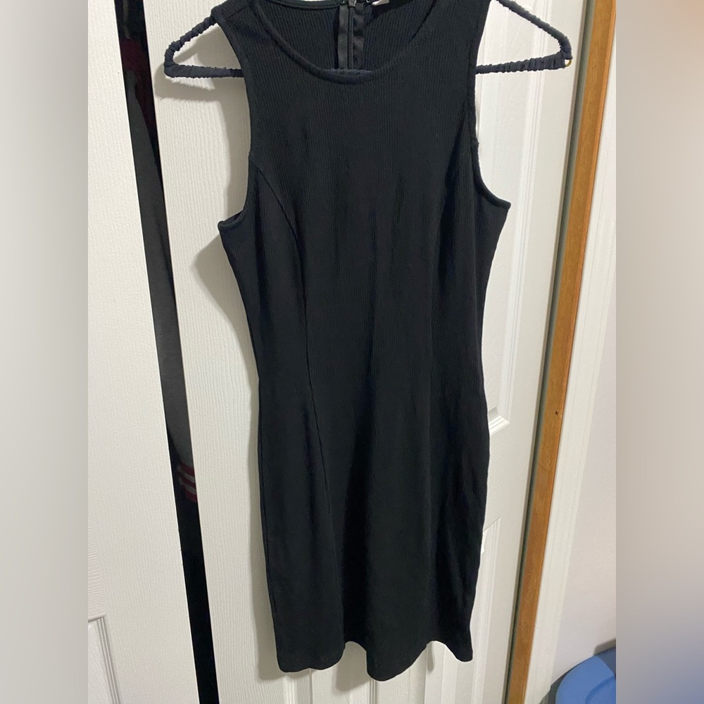Black ribbed women’s dress